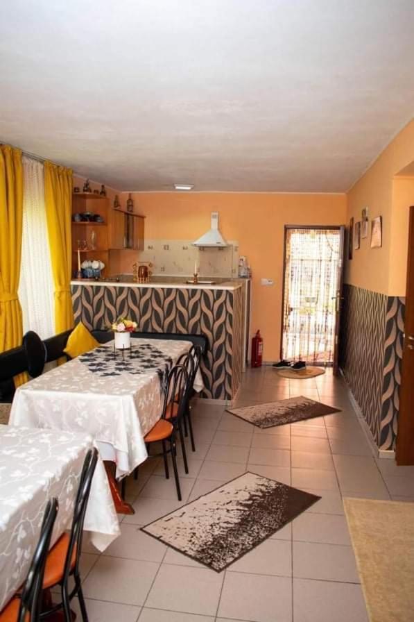 Hotel Cabana Ancuta à Vartop Extérieur photo
